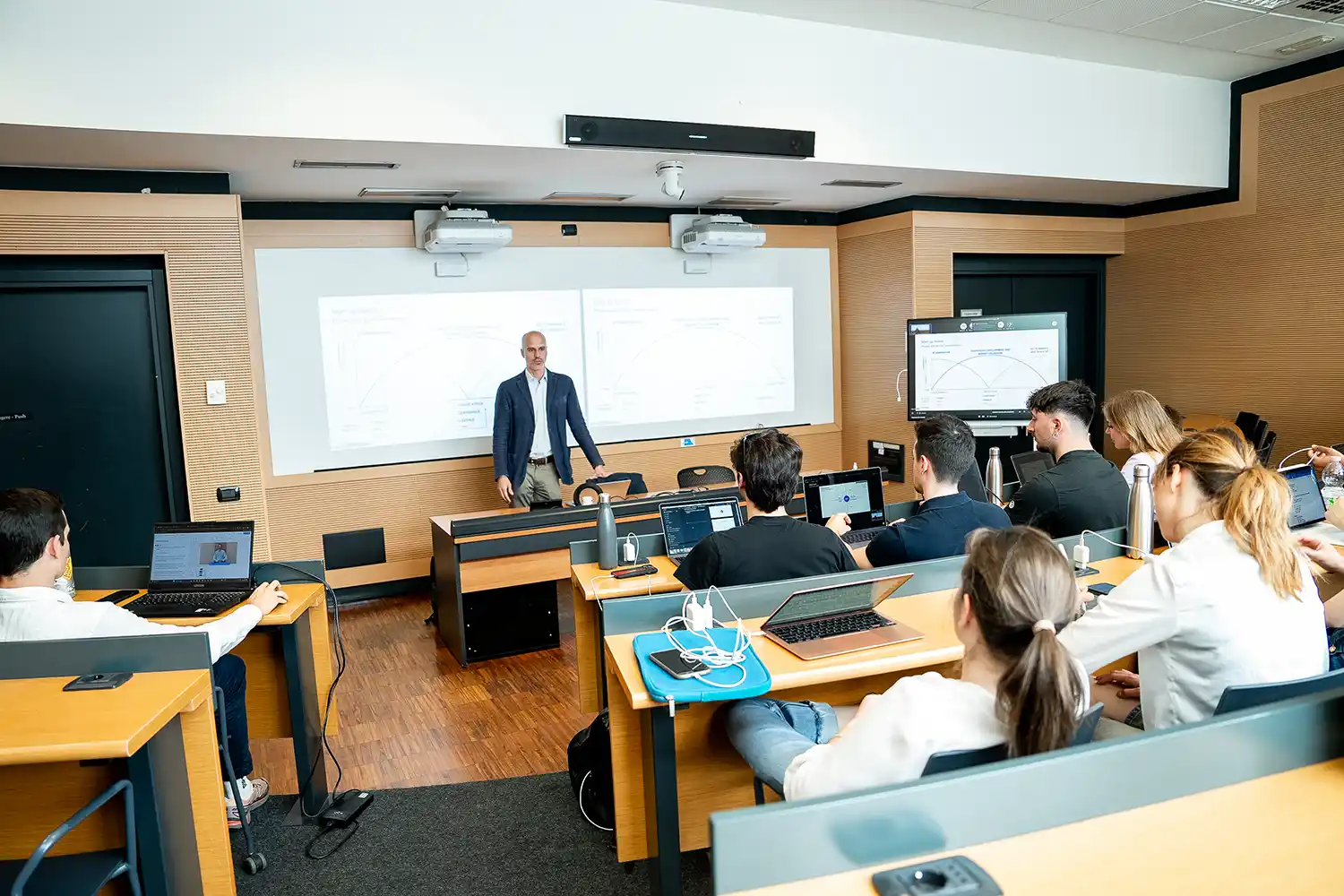 Studenti e ricercatori possono fondare la propria startup supportati dal team multidisciplinare di e-Novia Venture Studio