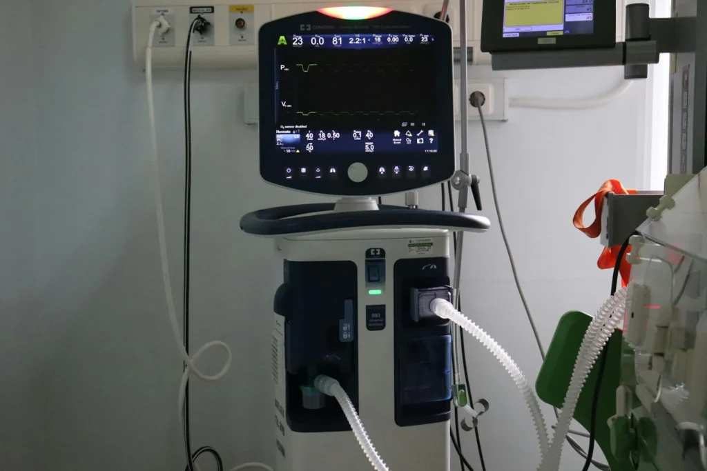sviluppo di soluzioni sanitarie basate su sensori, AI, automazione e progettazione di prodotto